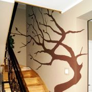 drzewo namalowane na klatce schodowej / wnętrza prywatne